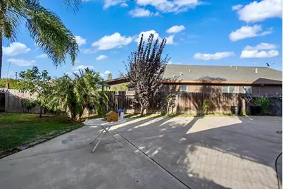 5639 Greenoaks Court, Riverbank, CA 95367 - Photo 15