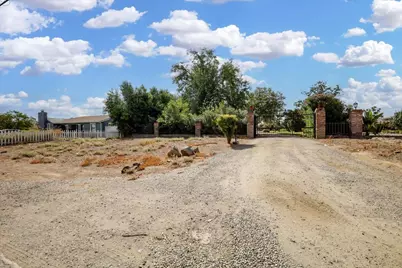 1488 Smith Road, Yuba City, CA 95993 - Photo 5