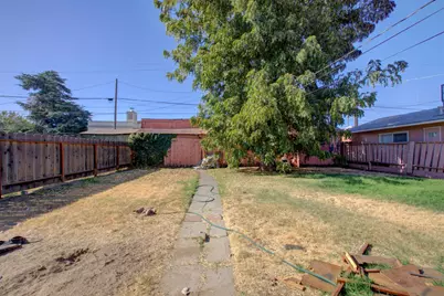 420 W 19th Street, Merced, CA 95340 - Photo 17