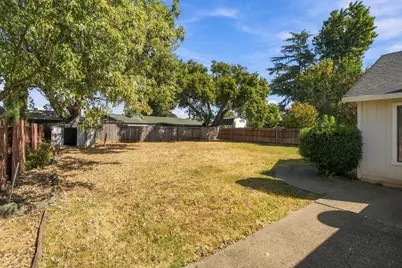 139 Branding Iron Way, Galt, CA 95632 - Photo 27