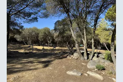 31660 Apache Road, Coarsegold, CA 93614 - Photo 9