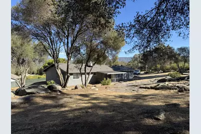 31660 Apache Road, Coarsegold, CA 93614 - Photo 11