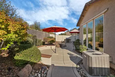 1379 Mill Run Court, Manteca, CA 95336 - Photo 41