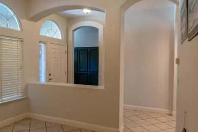 2000 Blackridge Avenue, Sacramento, CA 95835 - Photo 7