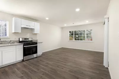 2190 Meadowglen Avenue, Sacramento, CA 95832 - Photo 5