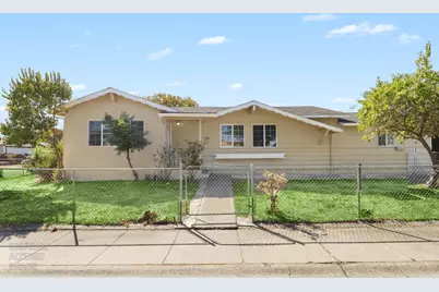 2190 Meadowglen Avenue, Sacramento, CA 95832 - Photo 1