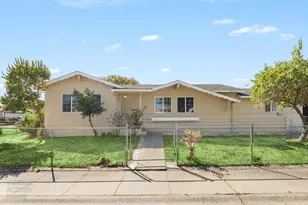 2190 Meadowglen Ave, Sacramento, CA 95832 - Photo 1