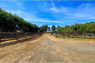477 N Hewitt Road, Linden, CA 95236 - Photo 41