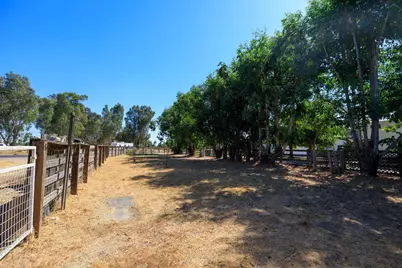 477 N Hewitt Road, Linden, CA 95236 - Photo 43