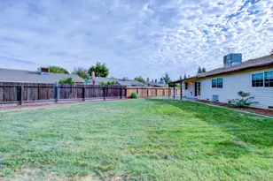 2945 Hughes Ct, Turlock, CA 95382 - Photo 17