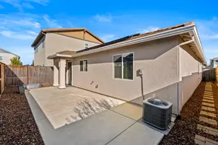 4388 Silver Cedar Ln, Sacramento, CA 95834 - Photo 27