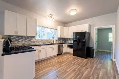 344 B Street, Yuba City, CA 95991 - Photo 5