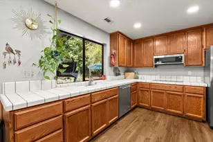 827 Governor Dr, El Dorado Hills, CA 95762 - Photo 9