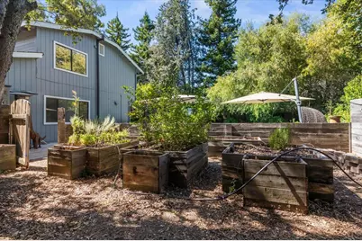 827 Governor Drive, El Dorado Hills, CA 95762 - Photo 37