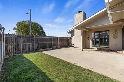 2 N Pinewood Court, Lodi, CA 95242 - Photo 29