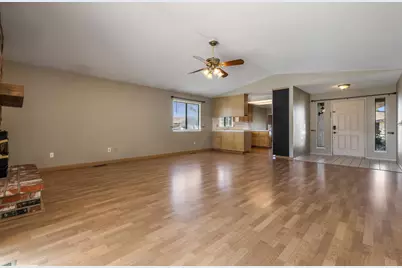 2 N Pinewood Court, Lodi, CA 95242 - Photo 7