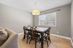 911 Graywood Cir, Stockton, CA 95209 - Photo 9