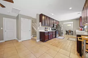 911 Graywood Cir, Stockton, CA 95209 - Photo 15