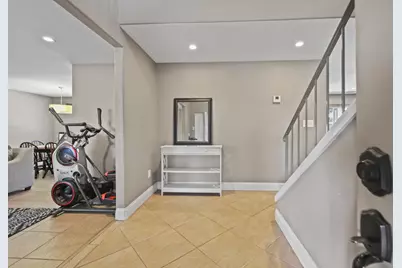 911 Graywood Circle, Stockton, CA 95209 - Photo 3
