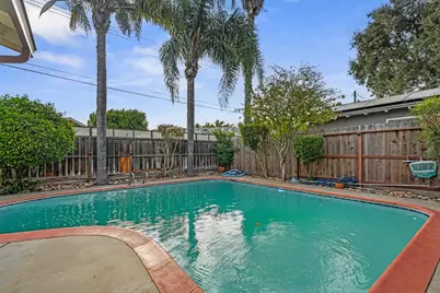 1016 Wolverine Way, Modesto, CA 95355 - Photo 27
