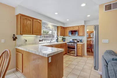8416 Honey Hill Court, Antelope, CA 95843 - Photo 17