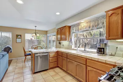 8416 Honey Hill Court, Antelope, CA 95843 - Photo 21