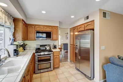8416 Honey Hill Court, Antelope, CA 95843 - Photo 19