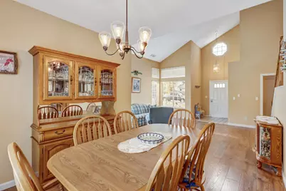 8416 Honey Hill Court, Antelope, CA 95843 - Photo 9
