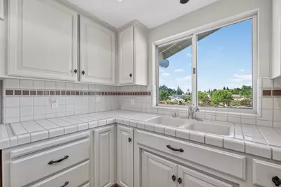 6500 Pueblo Court, Granite Bay, CA 95746 - Photo 17