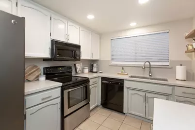 664 Shadowview Court, Turlock, CA 95382 - Photo 5