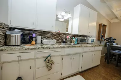 218 Drake Avenue, Modesto, CA 95350 - Photo 23