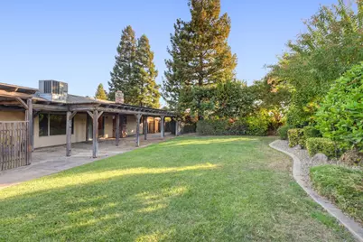 8779 Aquarius Avenue, Elk Grove, CA 95624 - Photo 41