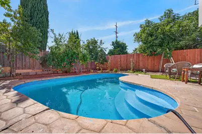 8095 Calle Royale Way, Sacramento, CA 95823 - Photo 21