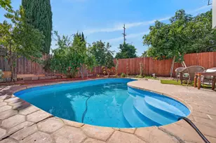 8095 Calle Royale Way, Sacramento, CA 95823 - Photo 21