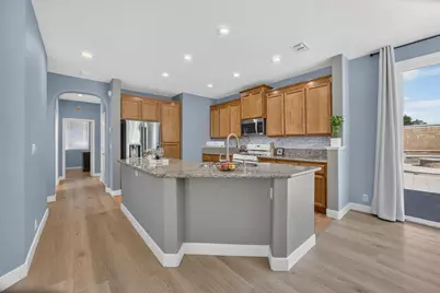 7993 Windgate Way, Sacramento, CA 95828 - Photo 9