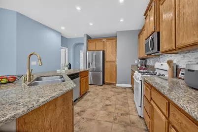 7993 Windgate Way, Sacramento, CA 95828 - Photo 13