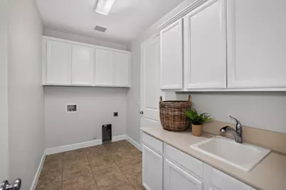 2706 Sweeney Drive, Woodland, CA 95776 - Photo 29