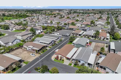 Queen Way #29, Livingston, CA 95334 - Photo 35