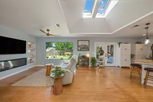 9217 Castlemont Cir, Orangevale, CA 95662 - Photo 11