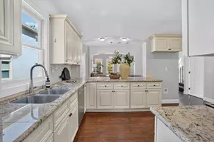1040 34th St, Sacramento, CA 95816 - Photo 9