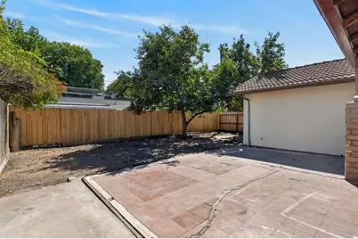 228 Santa Clara Street, Stockton, CA 95207 - Photo 33