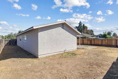 738 Evergreen Way, Manteca, CA 95336 - Photo 29