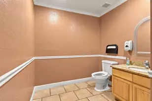 411 W 11th St, Tracy, CA 95376 - Photo 41