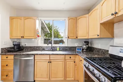3645 Marjorie Way, Sacramento, CA 95820 - Photo 7