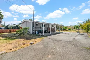 5648 Riverside Dr, Linda, CA 95961 - Photo 5