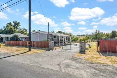 5648 Riverside Drive, Linda, CA 95961 - Photo 3