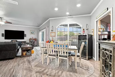 8634 Wilmot Court, Elk Grove, CA 95624 - Photo 15