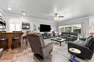 8634 Wilmot Ct, Elk Grove, CA 95624 - Photo 9
