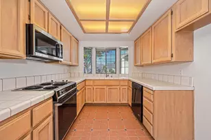 5237 Janell Way, Carmichael, CA 95608 - Photo 9