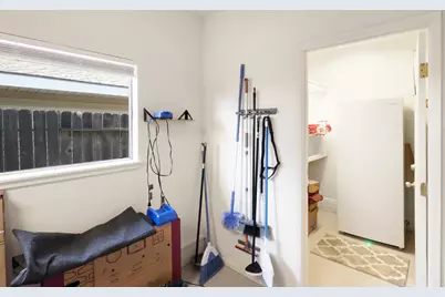 6841 Shalimar Way, Citrus Heights, CA 95621 - Photo 19